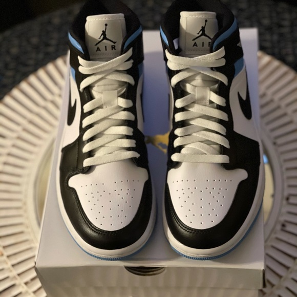 Jordan 1 Mid University Black White - Picture 4 of 4